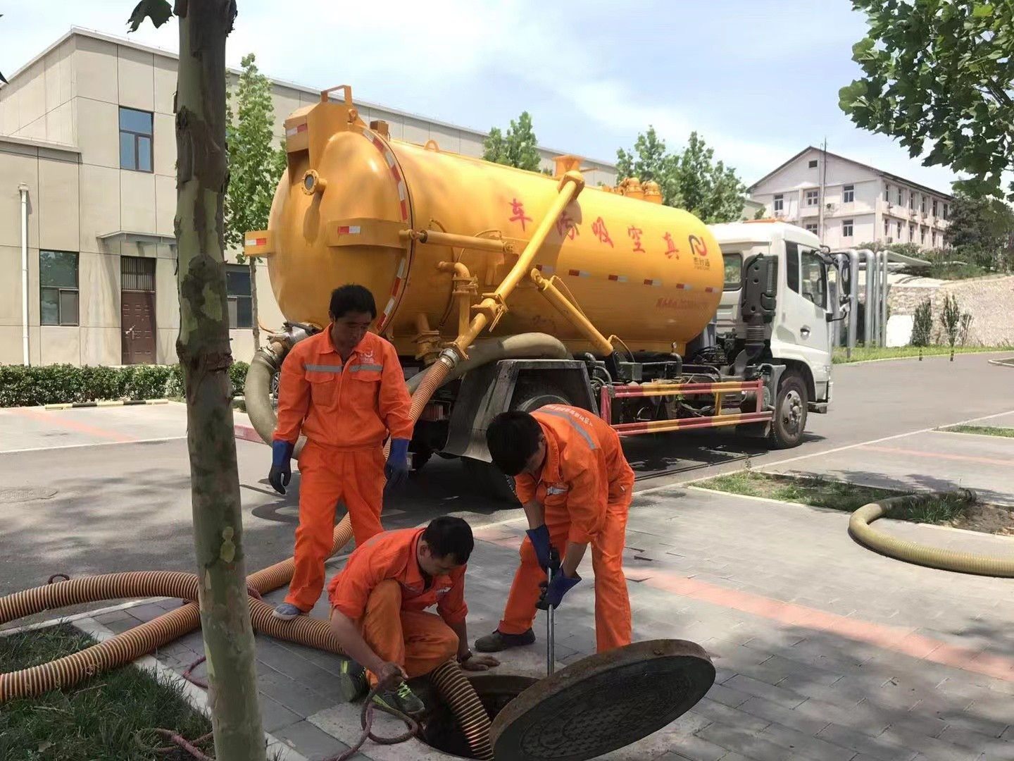 息县化粪池清理与5-8吨吸粪车施工效率分析